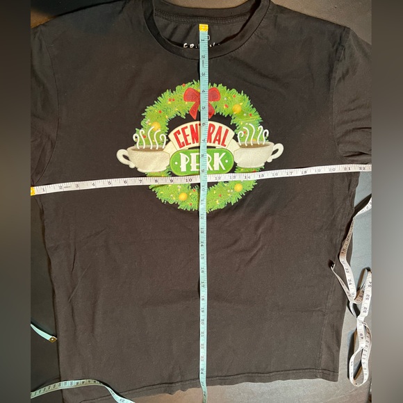 Friends Central Perk T-Shirt - Picture 6 of 6